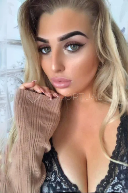 Exclusive London Escorts - 07881775395 2