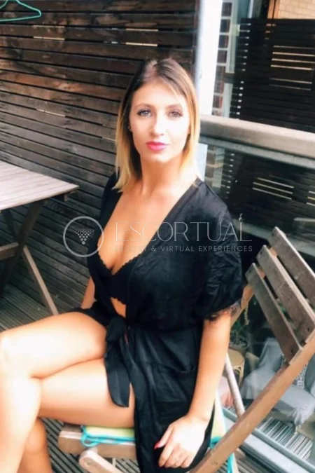 Independent Escort girl Allessia Kiss - Corby 1