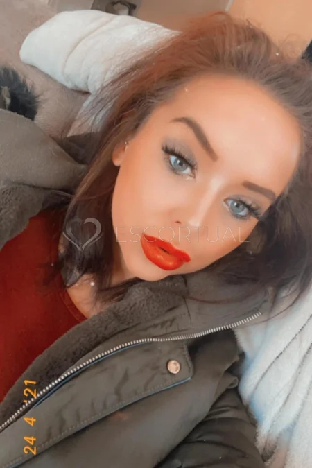 Escort Evelyn - London 3