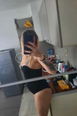Emi - Independent Girl Muswell Hill escort