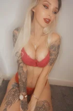 Escort Darcy - London 12