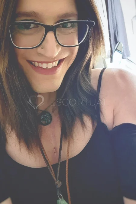 Independent Zoey - 07943709656 3