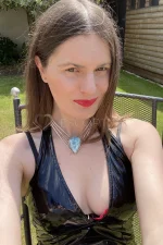 Independent Bonnie Brown - 07762815647 13