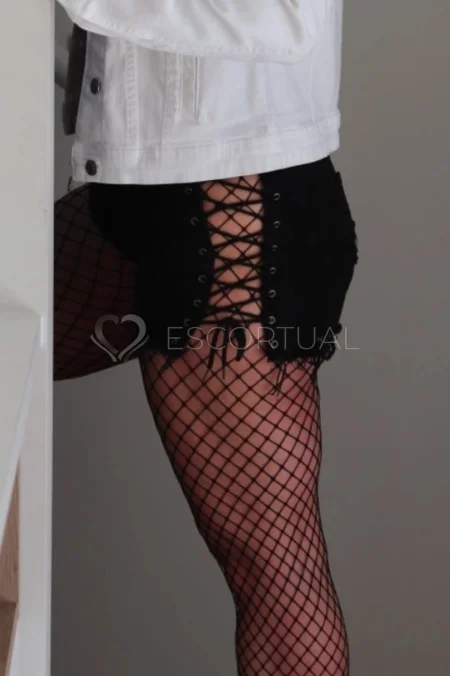Independent Lauren - 02040830374 2