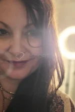 Independent Ayla Dee - 02041111439 8