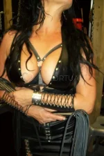 Independent Mistress Dior - 0211230033 8