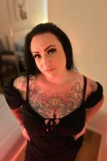 Independent Sasha Sinns - 0401832724 15