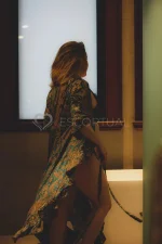 Independent Miss Amélie - 0406668022 6