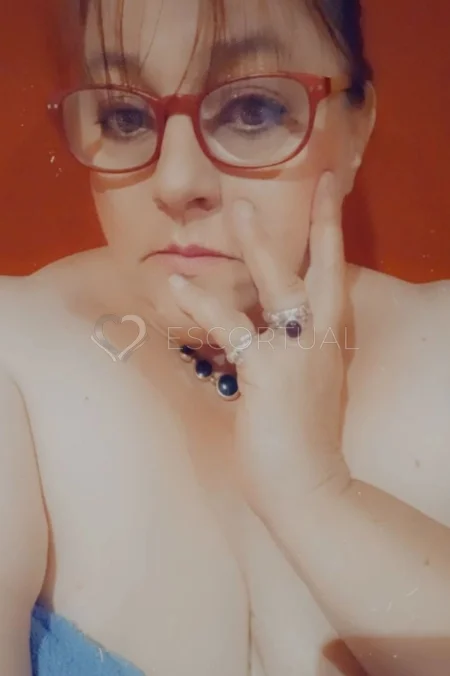 Independent Mistress rose - 0415162355 1
