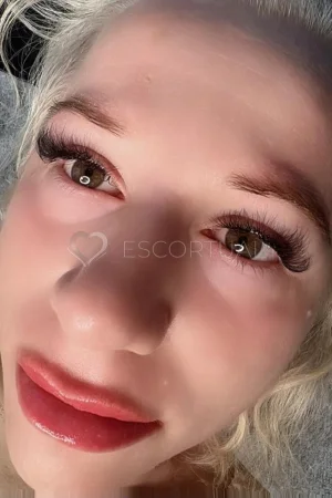 Sweet Sienna | Melbourne escort | Female