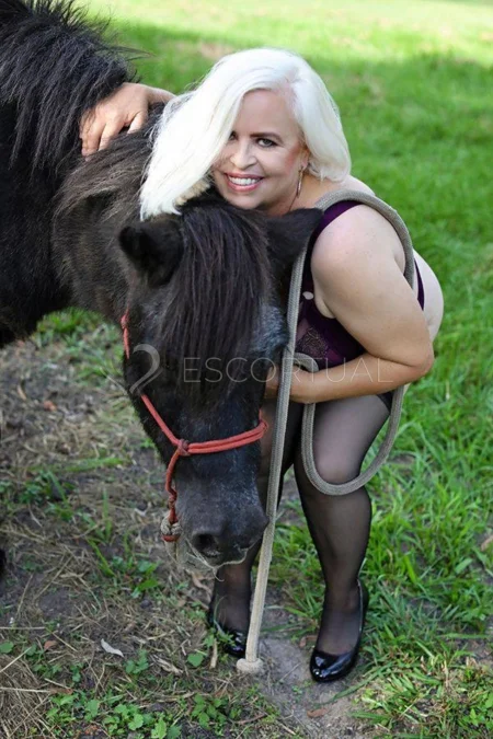 Independent DOMINATRIX - Mistress D. - 0412971531 3