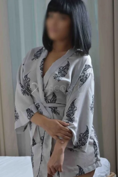 Independent Mary - 774350597 3