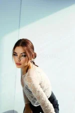 Independent Sonya - 776862267 11